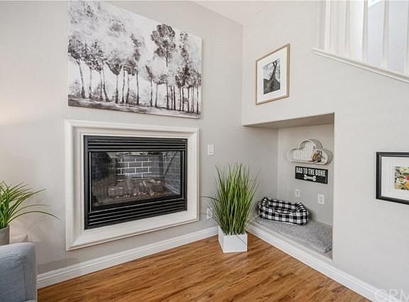 5th image of 19 Bluff Cove Dr
