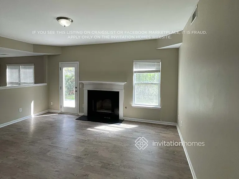 4434 Michael Jay St — Photo 3