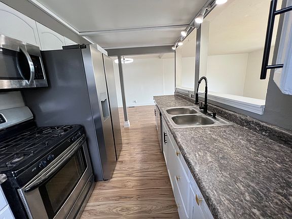 3rd image of 3303 11th St #1