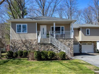 158 Lakeshore Dr, Oakland, NJ, 07436