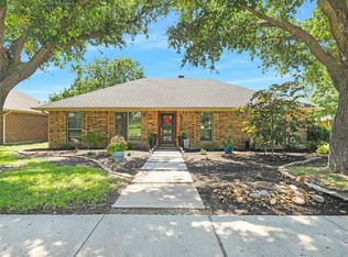 3727 Viewmont Dr, Carrollton, TX 75007