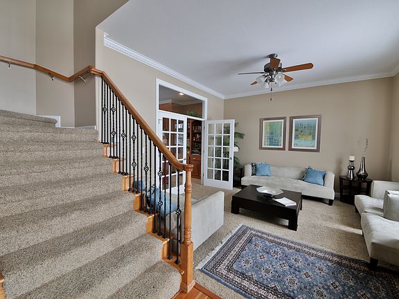 4th image of 3024 Stratford Ct