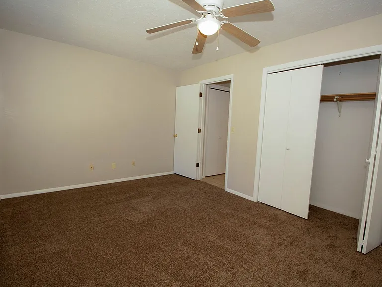 1500 Hancock Dr — Photo 14