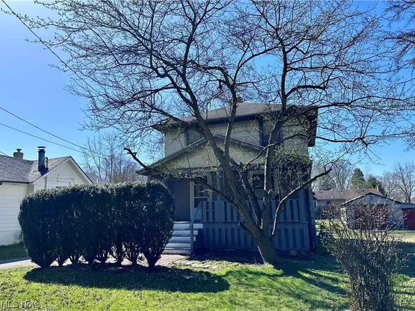 2998 Tibbetts Wick Rd, Girard, OH 44420