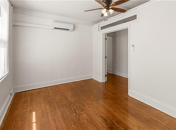 5th image of 2221 Napoleon Ave