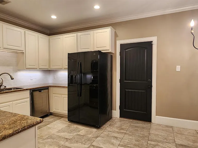 4619 Trembling Forest Ln — Photo 8