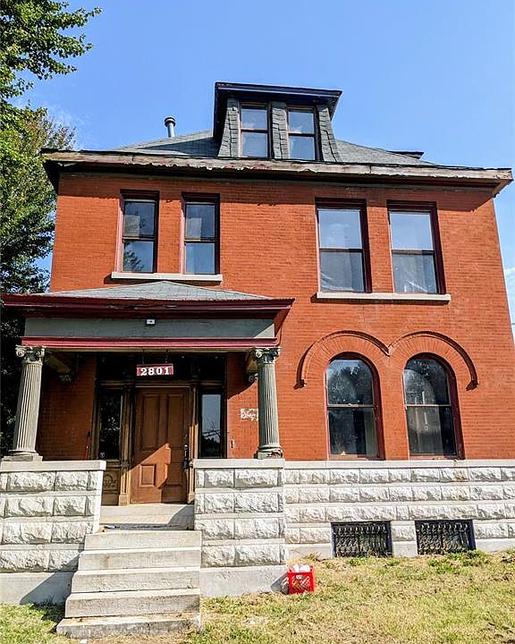 1st image of 2801 Itaska St