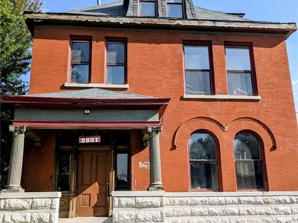 2801 Itaska St, Saint Louis, MO 63111