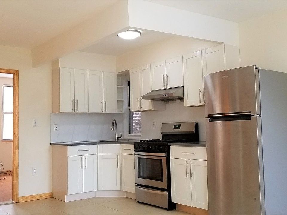 1st image of 430 39th St #2