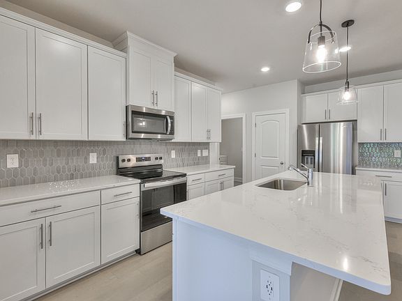 2nd image of 229 Ivor Dr Lot 41