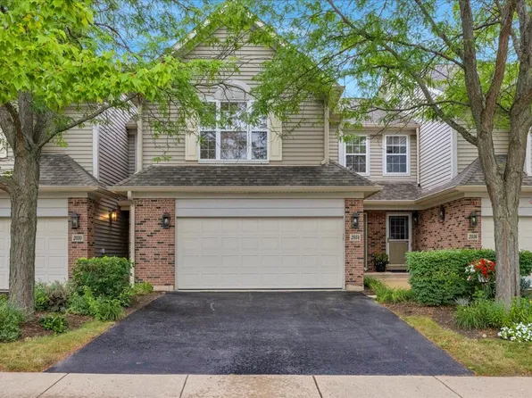 2034 Ivy Ridge Dr, Hoffman Estates, IL 60192