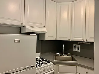 Rented by SP Brokerage Inc