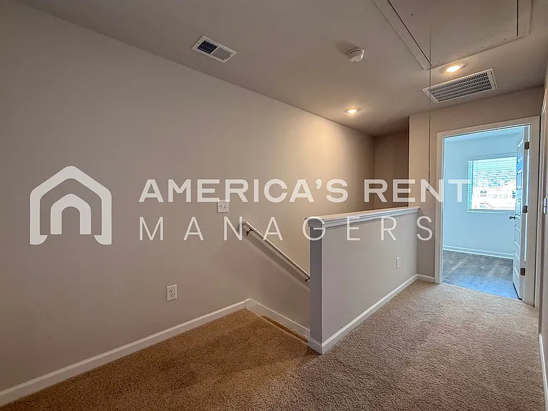 24 River Grass Dr — Photo 13