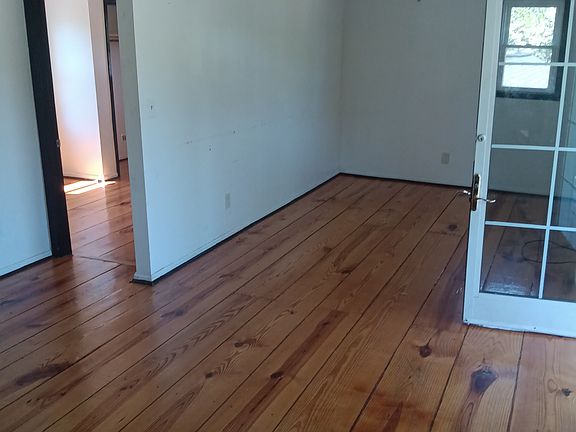 4th image of 166 Pleasant Ridge Rd #2