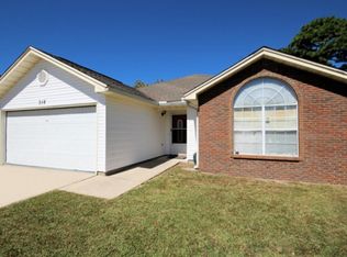 318 Celeste St, Mary Esther, FL 32569