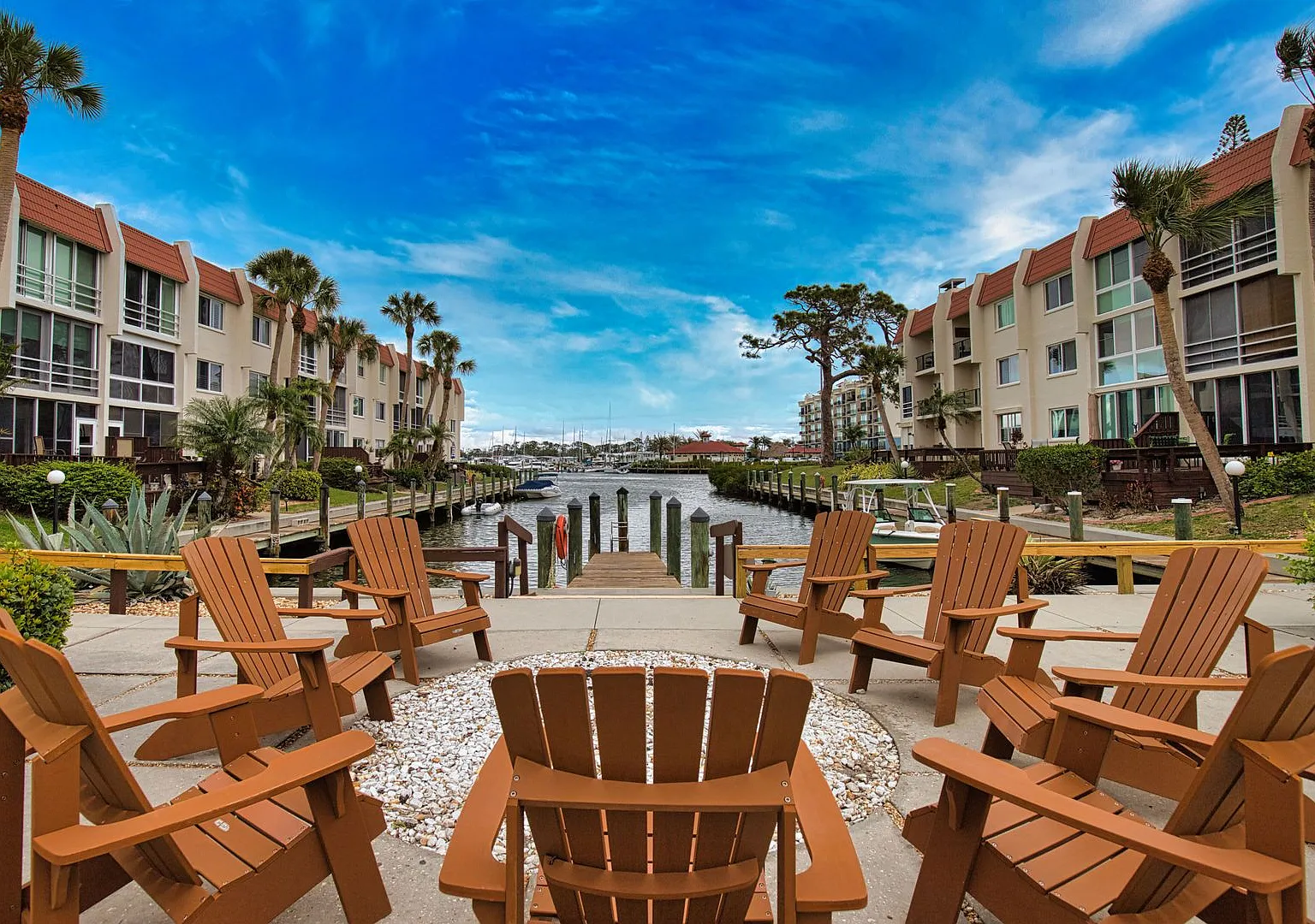 Annual 2-Bedroom 2-Bathroom Second Floor Condo on Venice Island with Stunning Waterfront! — Photo 2