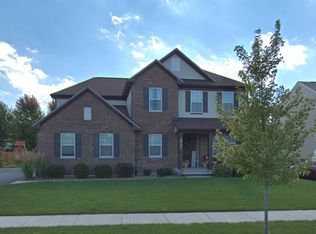 289 Monument Rd, Elgin, IL 60124