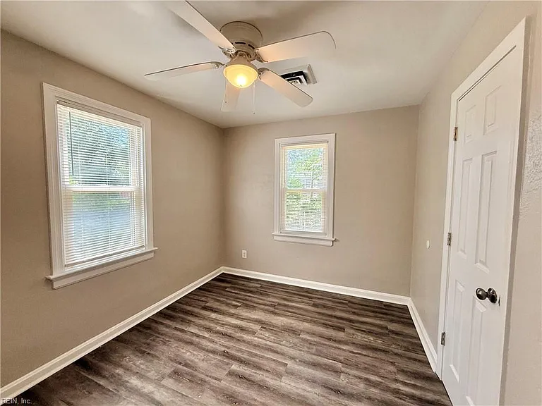 1182 Duncan Dr — Photo 10