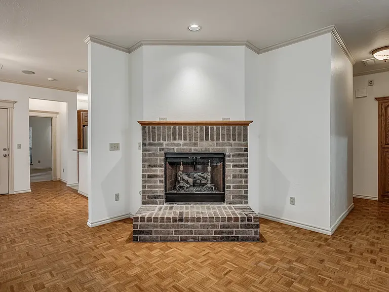 741 Prairie Dunes Way — Photo 17
