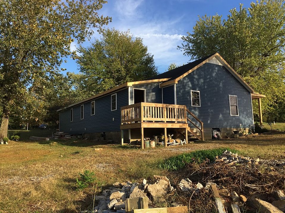 2nd image of 358 Cardinal Rd