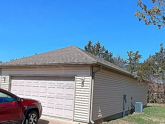 4th image of 89 Bull Run Rd