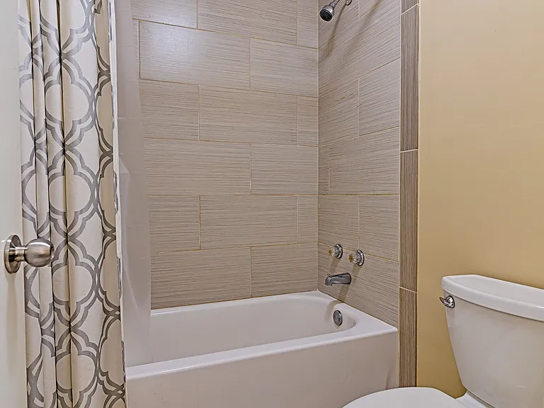 1808 Augusta Dr — Photo 14
