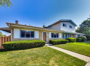 9037 N Clifton Ave, Niles, IL