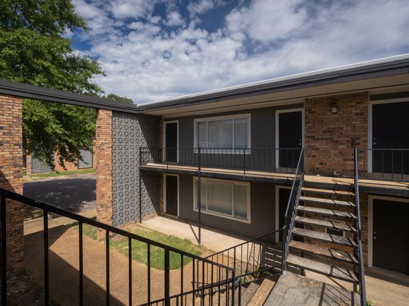 3357 E Winchester Pl #1