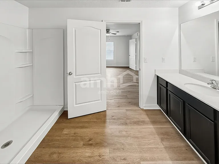 1122 Brenton Leaf Dr — Photo 10