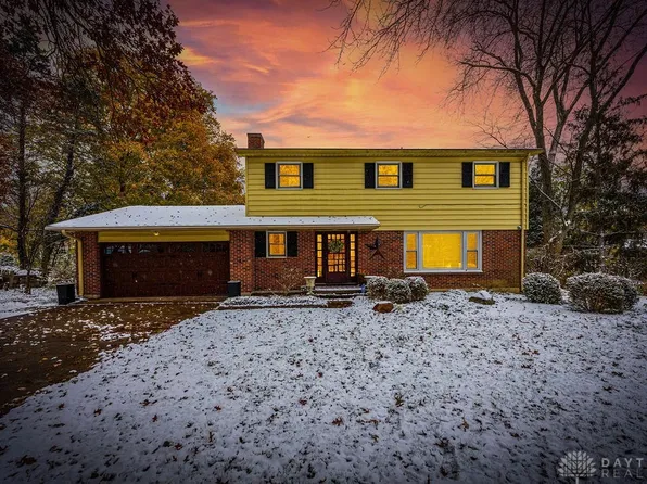 7 Robin Ct, Oxford, OH 45056