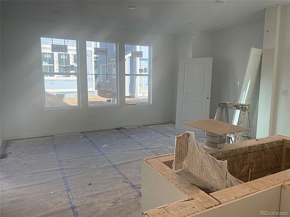 5th image of 677 Brookwood Drive