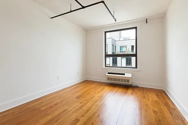 Rented by Compass | media 2