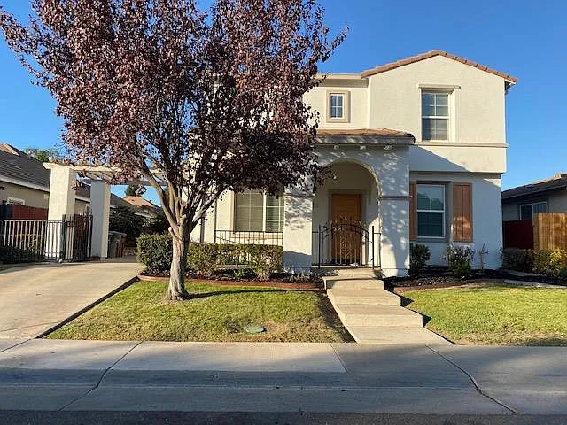 9625 Glacier Creek Way photo 1