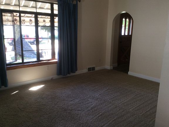 5th image of 318 N Bureau Ave