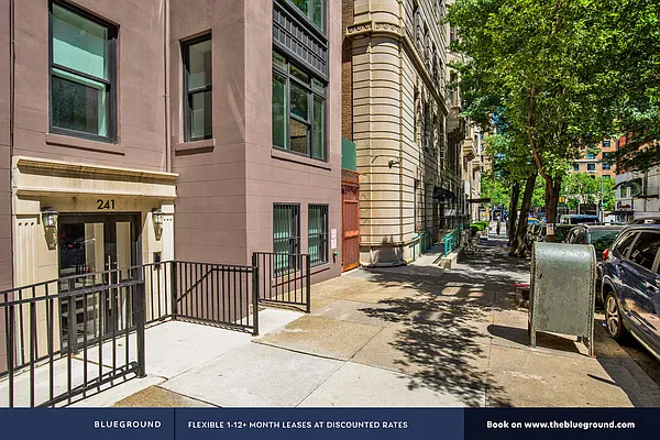 Rented by The Blueground | media 48