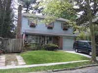 364 Beverly Rd, Flushing, NY 11363