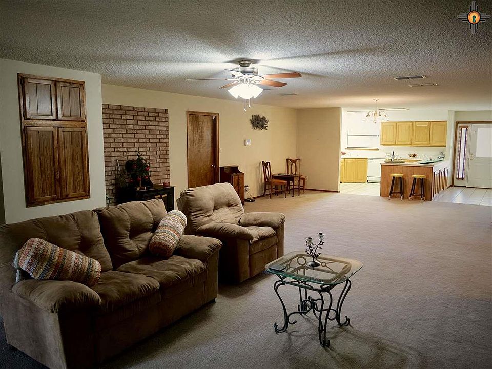 1st image of 2004 W Beech St