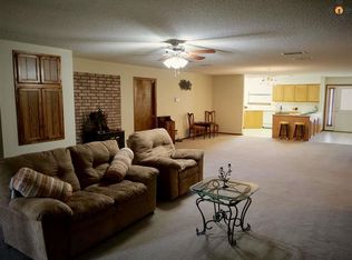 2004 W Beech St, Portales, NM 88130