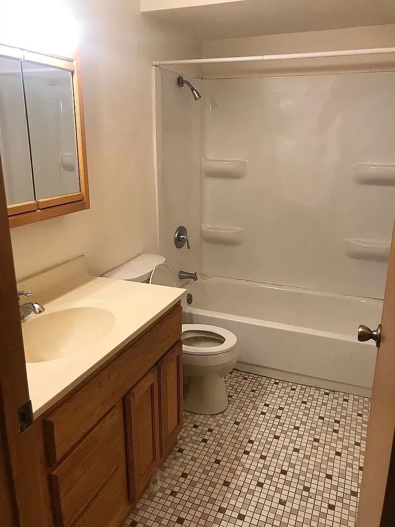 Markesan Apartments, LLC — Photo 2