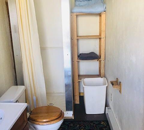 4th image of 110 Bramble Dr