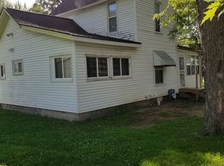 64 Foster St, Pontiac, MI 48342