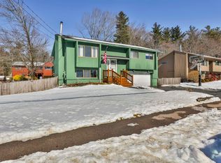 40 Westgate Xing, Nashua, NH 03062