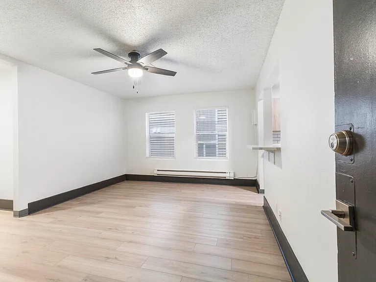 Kensington Apartments — Photo 6