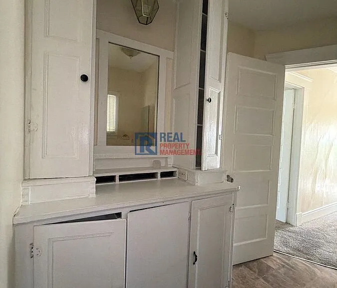 2417 E 4th St #2417 — Photo 17