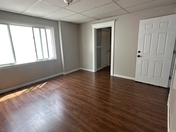 34 Krakow St, Buffalo, NY 14206