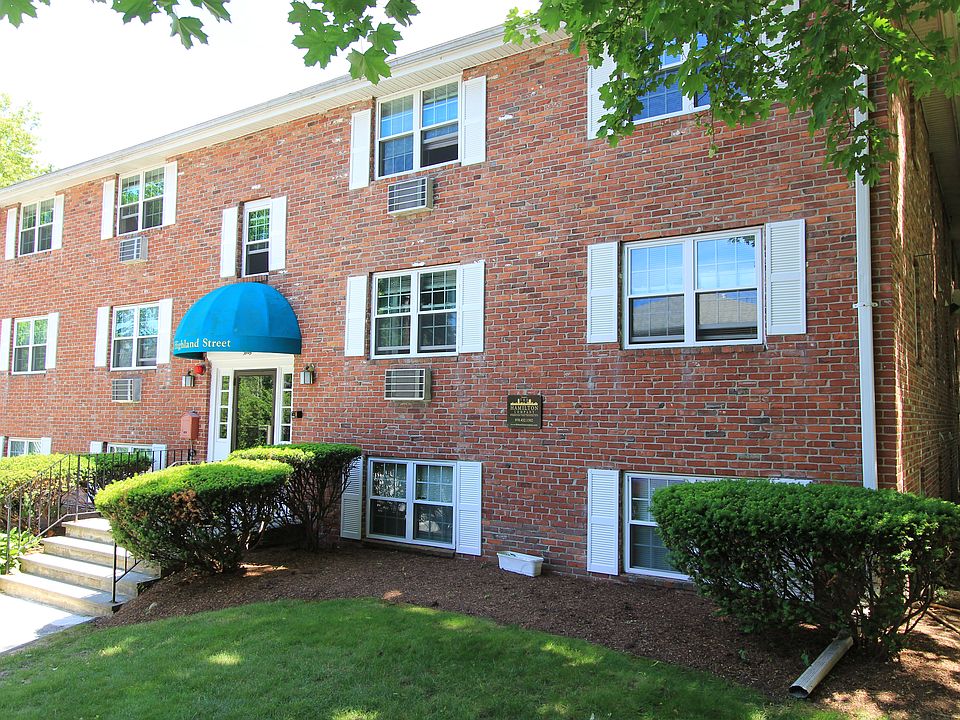 2nd image of 38 Highland St #38-012