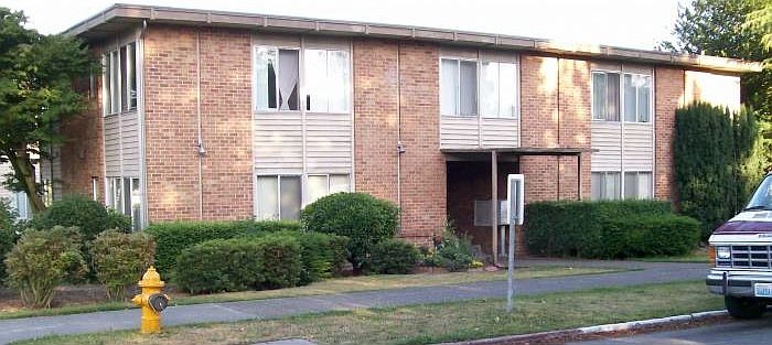 1st image of 3201 Oakes Ave APT 8