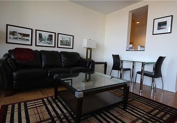 3rd image of 160 W 66th St APT 33C