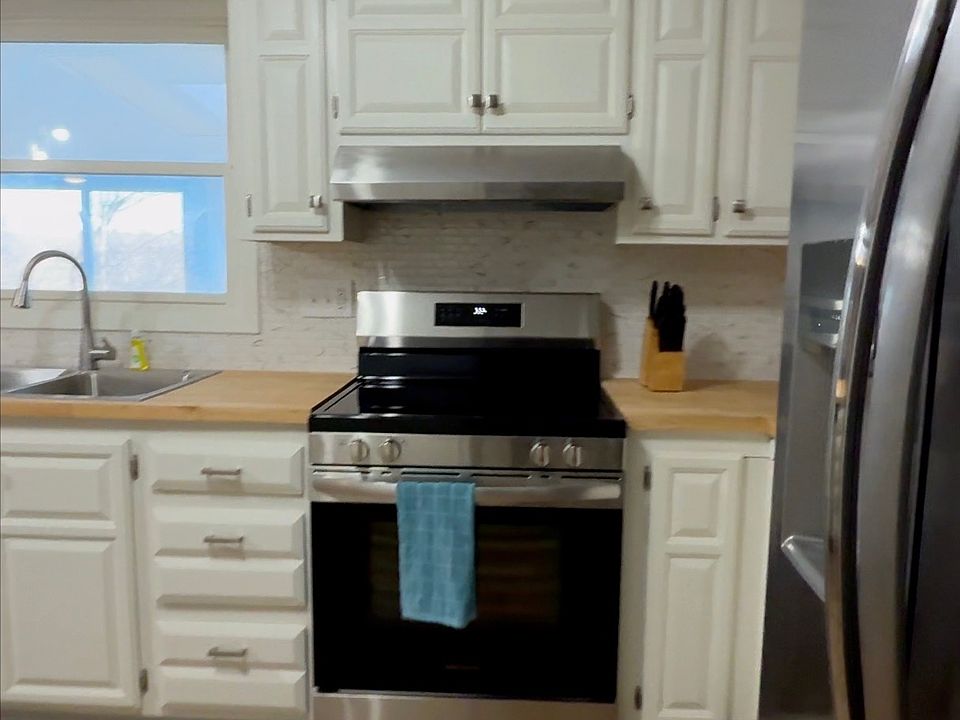 1st image of 3 Cora Cir