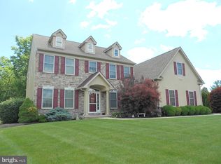 858 Wynnefield Dr, Souderton, PA 18964